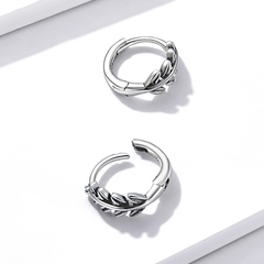 Boucles d’Oreilles Créoles Feuilles en argent 925 plaqué or blanc - Photo 4