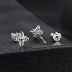 Boucles d'Oreilles Puces Trèfle Moissanite en Argent 925 avec Certificat