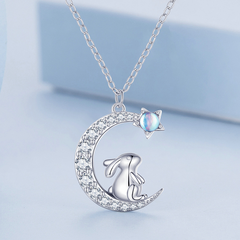 Collier chat sur lune