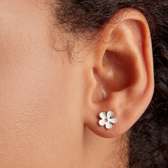 Boucles marguerites argent