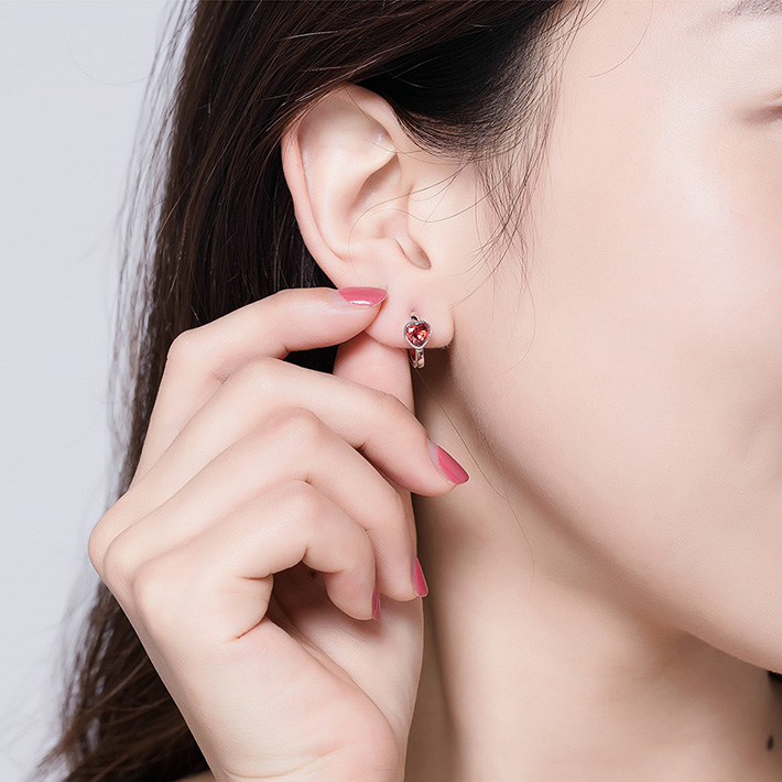 Boucles d'Oreilles Créoles Point Lumineux