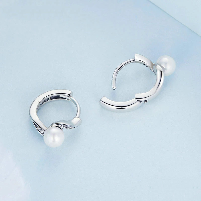 Boucles d’Oreilles Créoles Perles en argent 925 plaqué or blanc avec zircons blancs - Photo 4