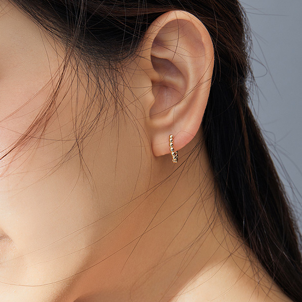 Boucles d'Oreilles Créoles Petites Sphères - Image 2