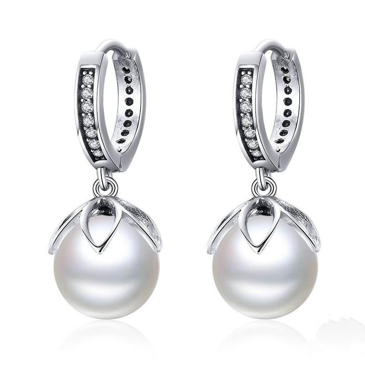 Boucles d’Oreilles Créoles Pendentif Perles en argent 925 plaqué or blanc avec zircons blancs