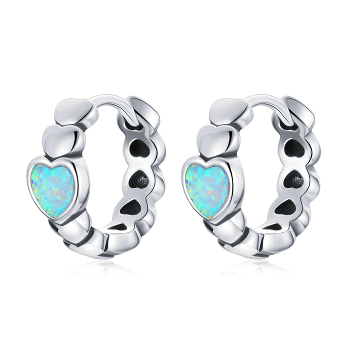 Boucles d’Oreilles Créoles Coeurs en argent 925 plaqué or blanc avec opales