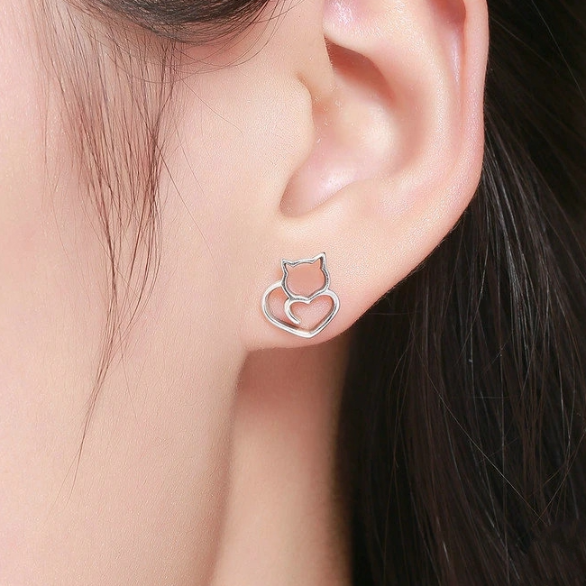 Boucles d'Oreilles Chat avec Coeurs - Image 2