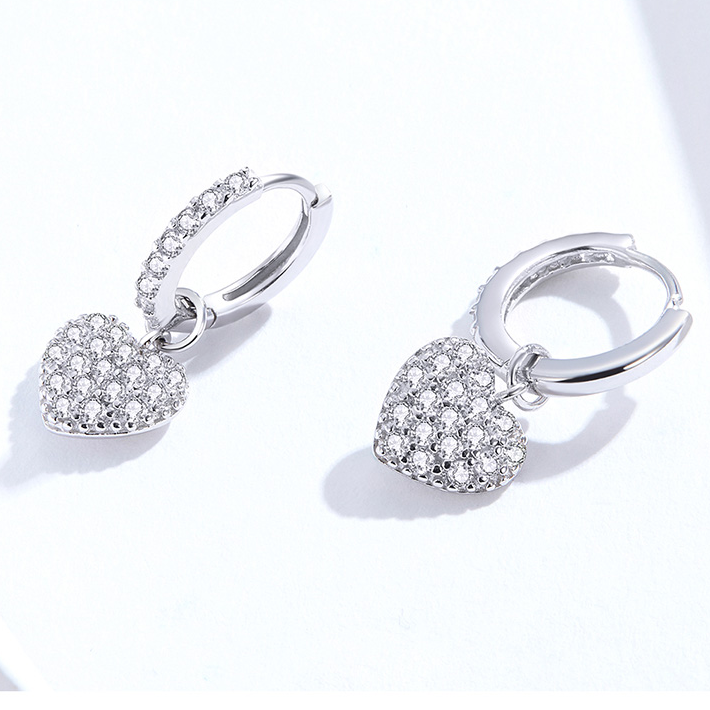 Boucles d’Oreilles Créoles avec Coeurs en argent 925 plaqué or blanc avec zircons blancs - Photo 6