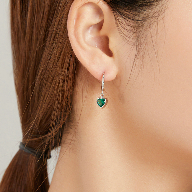 Boucles d'Oreilles Créoles Serpent et Coeur - Image 3