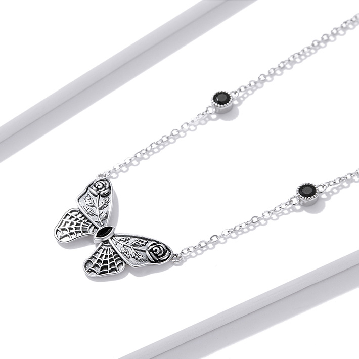 Collier Papillon en argent 925 plaqué or blanc avec zircons noirs et fermoir ajustable - Photo 3