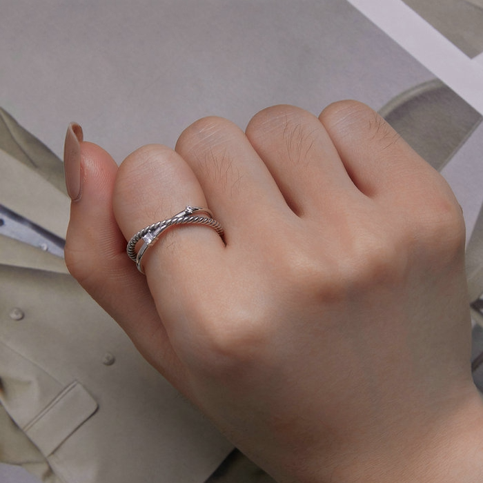Bague Croisée X en argent 925 plaqué or blanc ajustable avec zircons blancs - Photo 5
