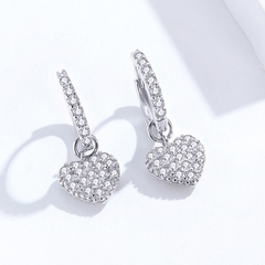 Boucles d’Oreilles Créoles avec Coeurs en argent 925 plaqué or blanc avec zircons blancs - Photo 3