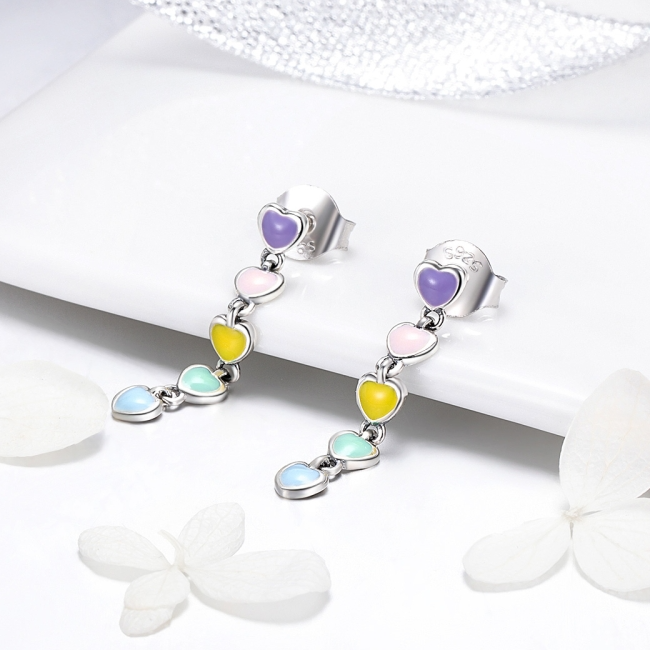 Boucles d'Oreilles Coeurs Colorés - Image 4