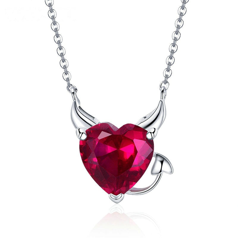Collier Coeur Rouge en argent 925 plaqué or blanc avec cornes et petite queue de diable