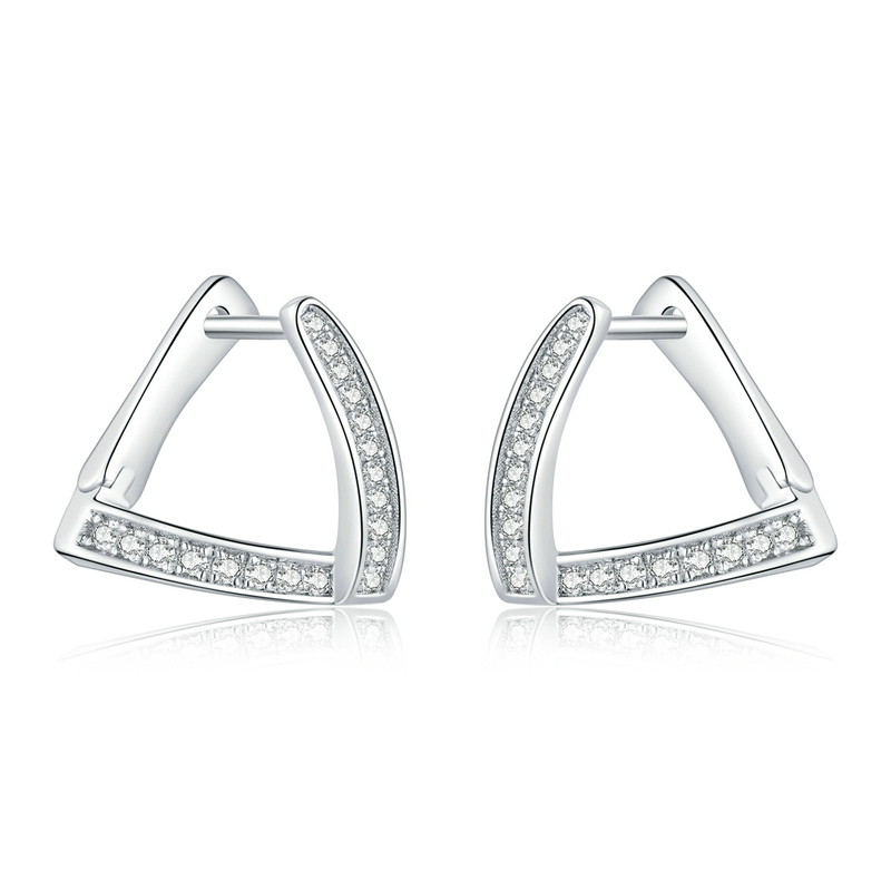 Boucles d’Oreilles Créoles Triangle en argent 925 plaqué or blanc avec zircons blancs