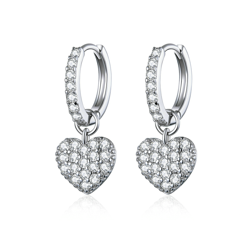 Boucles d’Oreilles Créoles avec Coeurs en argent 925 plaqué or blanc avec zircons blancs