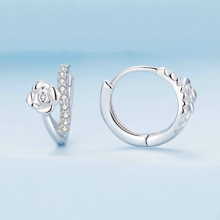 Boucles d’Oreilles Créoles Roses en argent 925 plaqué or blanc avec zircons blancs - Photo 3