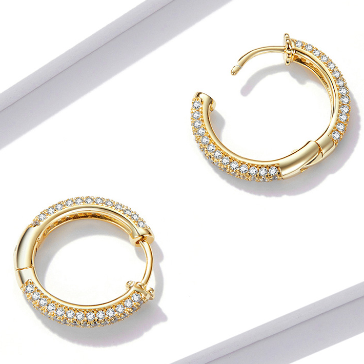Boucles d’Oreilles Créoles Brillantes en argent 925 plaqué or jaune avec zircons blancs - Photo 5