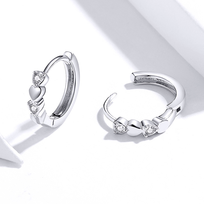 Boucles d'Oreilles Créoles Coeurs - Image 5