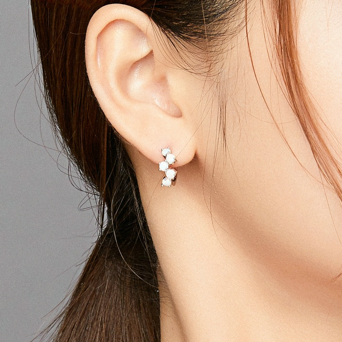 Boucles d’Oreilles Créoles Petites Bulles en argent 925 plaqué or blanc avec opales - Photo 2