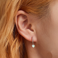 Boucles d'Oreilles Créoles avec Coeurs - Image 2