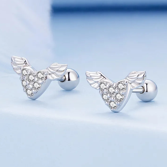 Boucles d'Oreilles Coeurs Ailés - Image 3