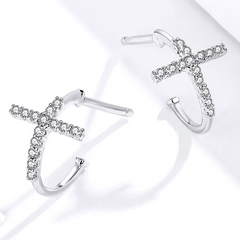 Boucles d'Oreilles Créoles avec Croix - Image 3
