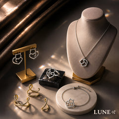 Parure "Chat Cœur" en Argent : Coffret Complet avec Collier, Bracelet, Bague, Boucles d'Oreilles et Set de Piercings.