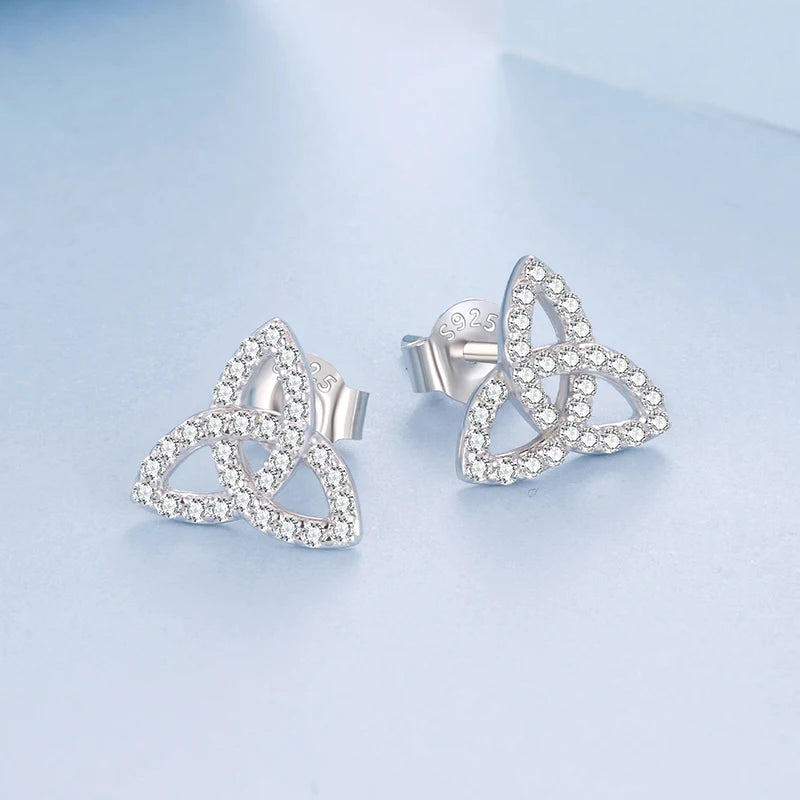 Boucles d'Oreilles Puces Nœud Celtique en Argent 925
