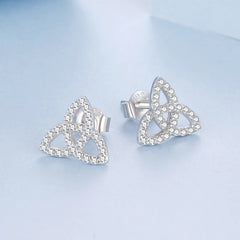 Boucles d'Oreilles Puces Nœud Celtique en Argent 925