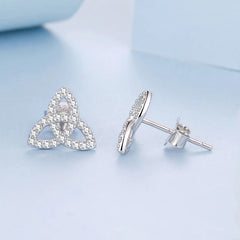 Boucles d'Oreilles Puces Nœud Celtique en Argent 925