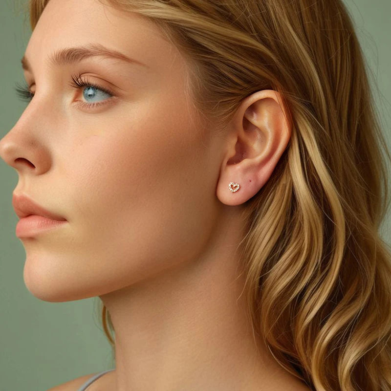 Boucles d'Oreilles Puces Traversantes Cœur en Argent 925