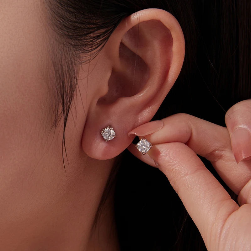Boucles d'Oreilles Puces Moissanite Taille Carrée 0,5ct en Argent 925