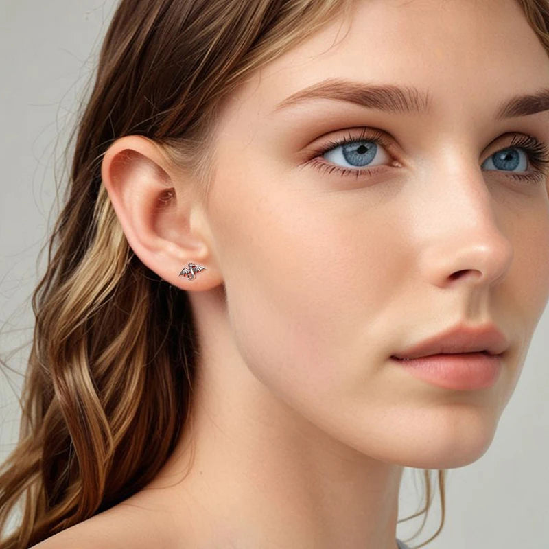 Boucles d'Oreilles Puces Mini Dragon Volant en Argent 925
