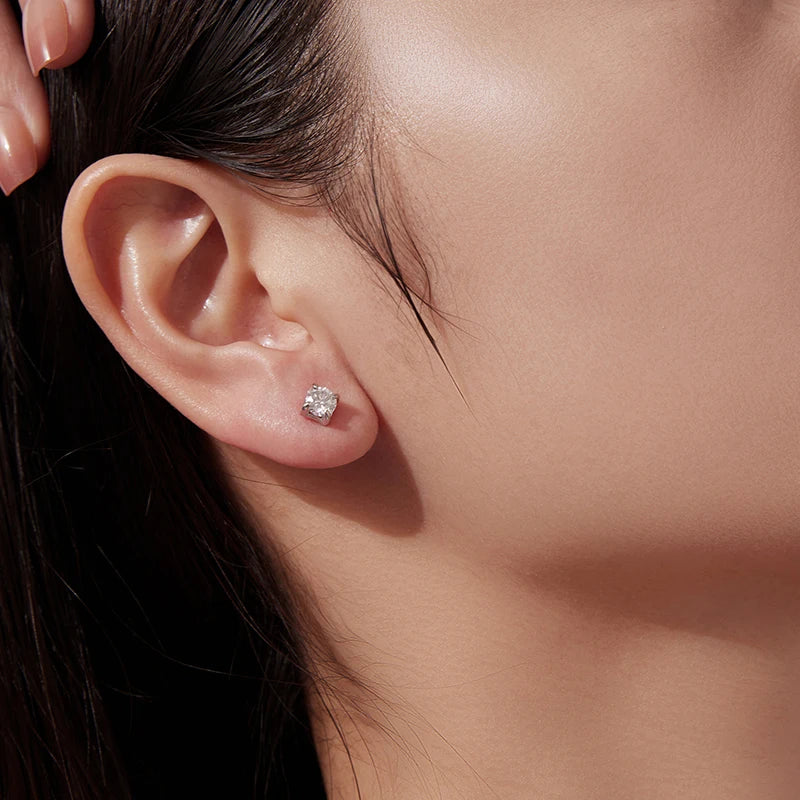 Boucles d'Oreilles Puces Moissanite Taille Carrée 0,5ct en Argent 925
