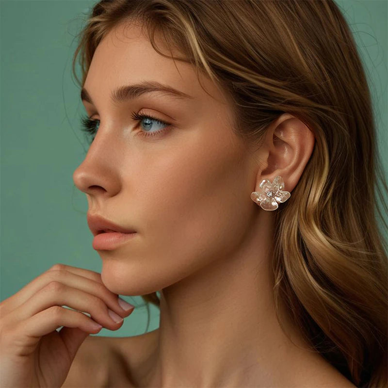 Boucles d'Oreilles Puces Fleur Fraîche en Argent 925