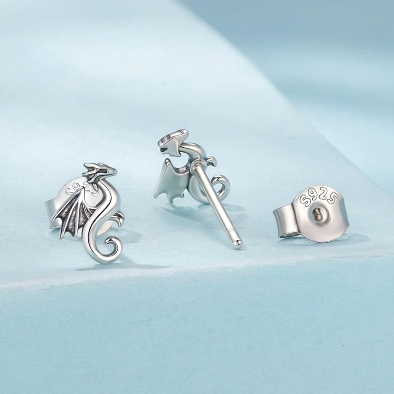 Boucles d'Oreilles Puces Mini Dragon Volant en Argent 925