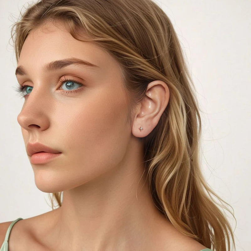 Boucles d'Oreilles Puces Traversantes Étoile en Argent 925