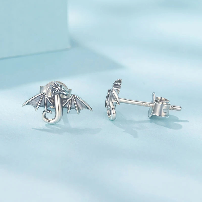Boucles d'Oreilles Puces Mini Dragon Volant en Argent 925
