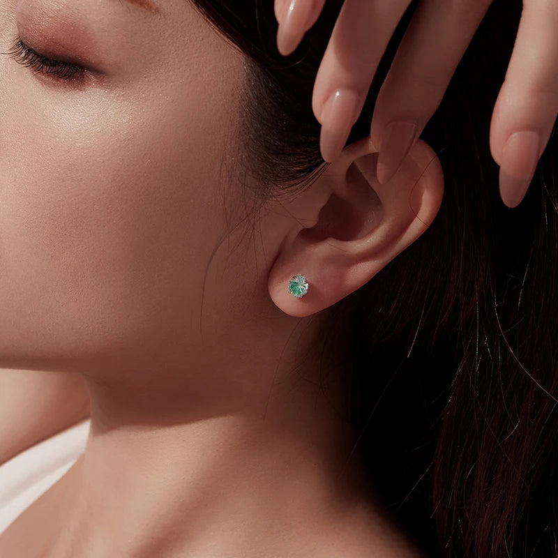 Boucles d'Oreilles Puces Trèfle Vert Scintillant en Argent 925