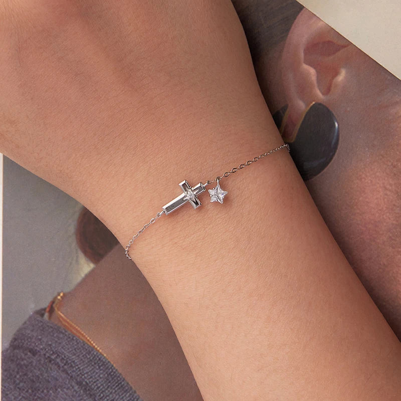 Bracelet Croix Lumière d'Étoile en Argent 925