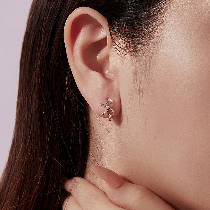 Boucles d'Oreilles Puces Nœud en Argent 925