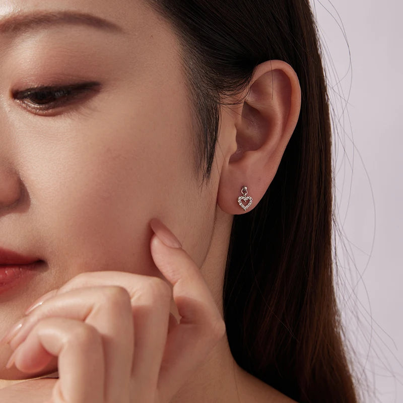 Boucles d'Oreilles Puces Traversantes Cœur en Argent 925