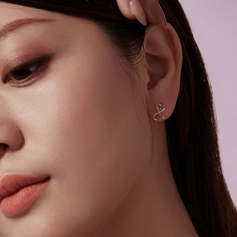 Boucles d'Oreilles Puces Nœud en Argent 925