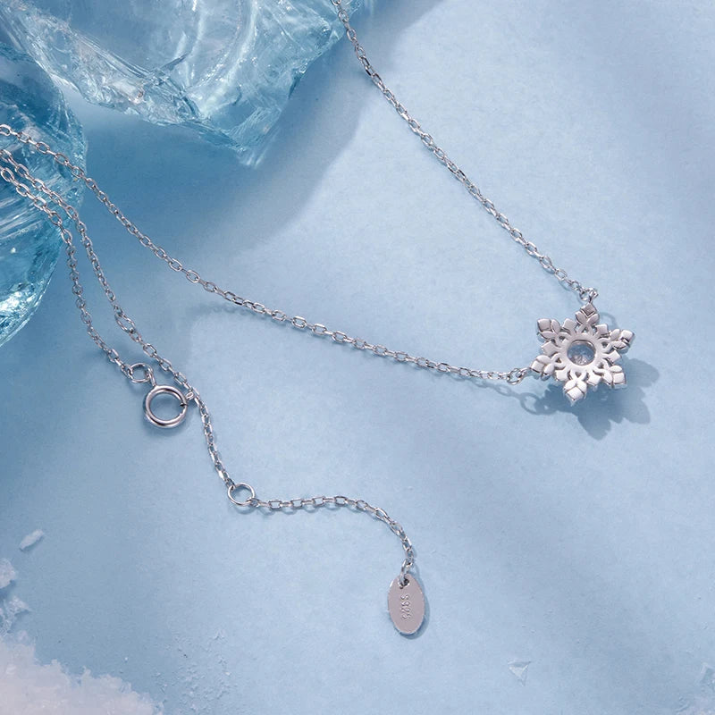 Collier Pendentif Fleur de Givre en Argent 925