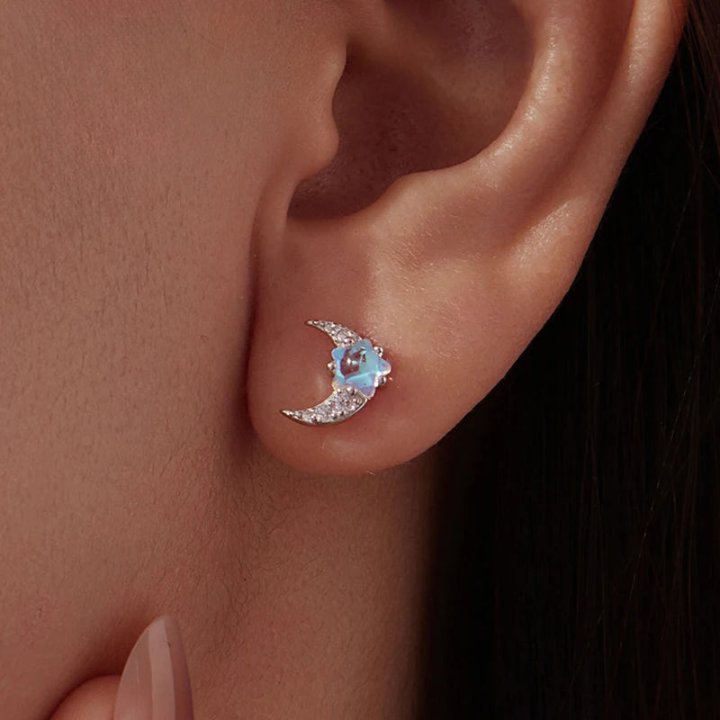 Boucles d'Oreilles Puces Étoile et Lune Irisées en Argent 925