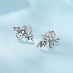 Boucles d'Oreilles Puces Mini Dragon Volant en Argent 925