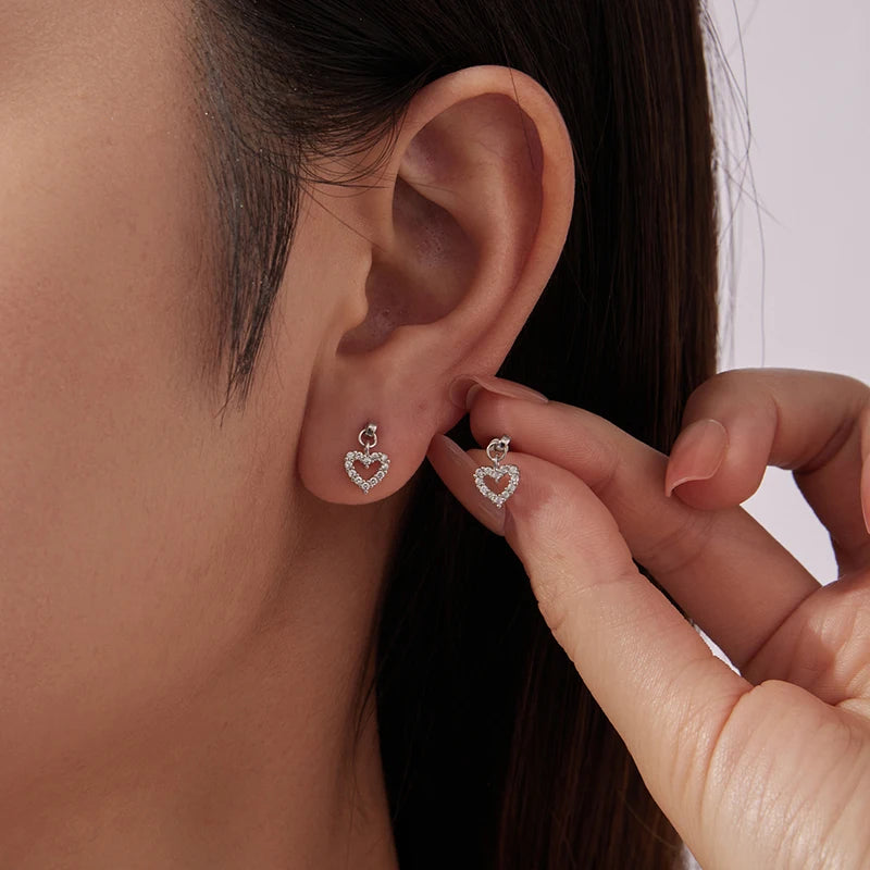 Boucles d'Oreilles Puces Traversantes Cœur en Argent 925