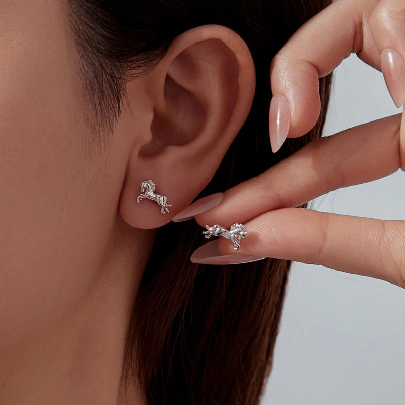 Boucles d'Oreilles Puces Cheval au Galop en Argent 925