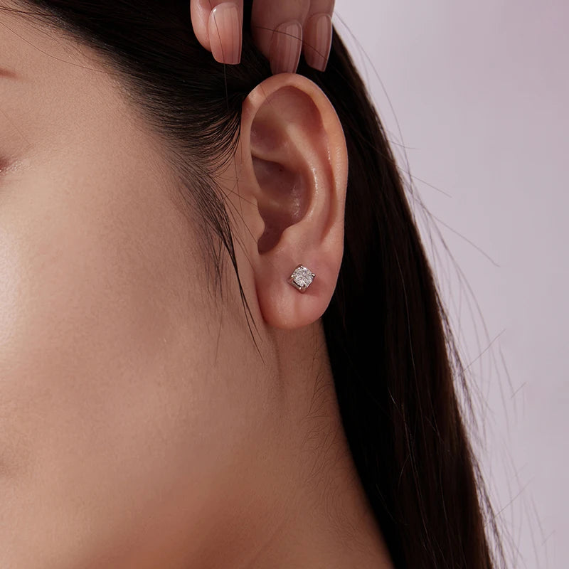 Boucles d'Oreilles Puces Moissanite Taille Carrée 0,5ct en Argent 925