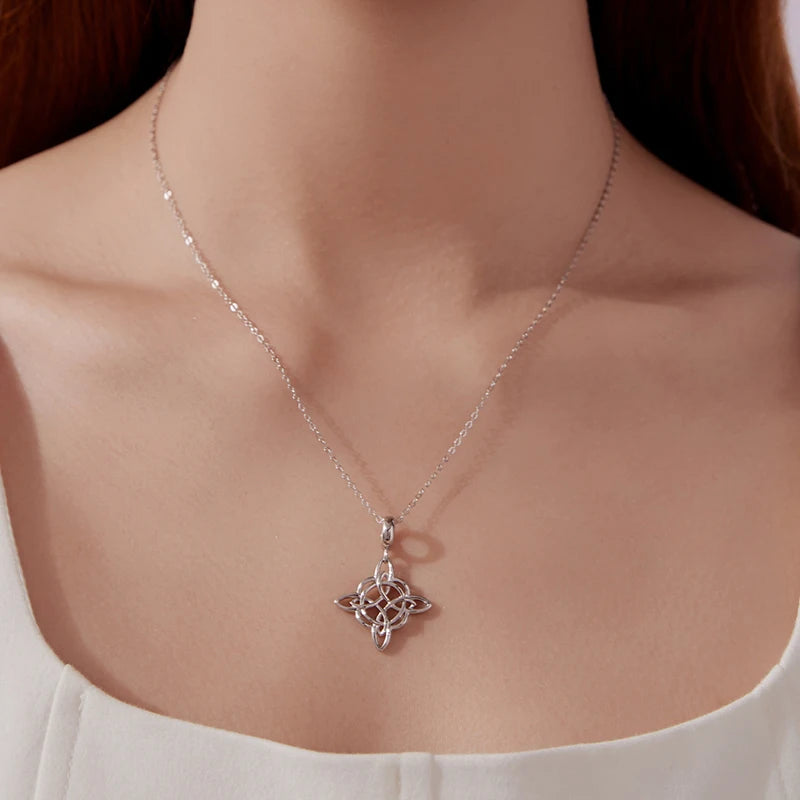 Collier Pendentif Nœud Celtique en Argent 925